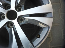 Laden Sie das Bild in den Galerie-Viewer, 1x Alufelge 17 Zoll 7.0&quot; 5x108 44ET 9677989977 Peugeot 308 Rim Wheel
