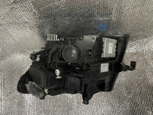 Load image into Gallery viewer, Frontscheinwerfer VW Crafter 7C1941036A Rechts Scheinwerfer Headlight SCH5204445287sa