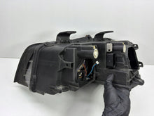 Laden Sie das Bild in den Galerie-Viewer, Frontscheinwerfer Audi A4 B6 8E0941004F Rechts Scheinwerfer Headlight SCH3719336874nb