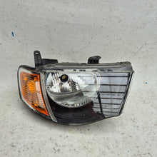 Load image into Gallery viewer, Frontscheinwerfer Mitsubishi L200 Rechts Scheinwerfer Headlight SCH6514687304bc