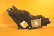 Laden Sie das Bild in den Galerie-Viewer, Frontscheinwerfer Audi A4 8W0941033 8W0941034 Full LED Ein Satz Headlight