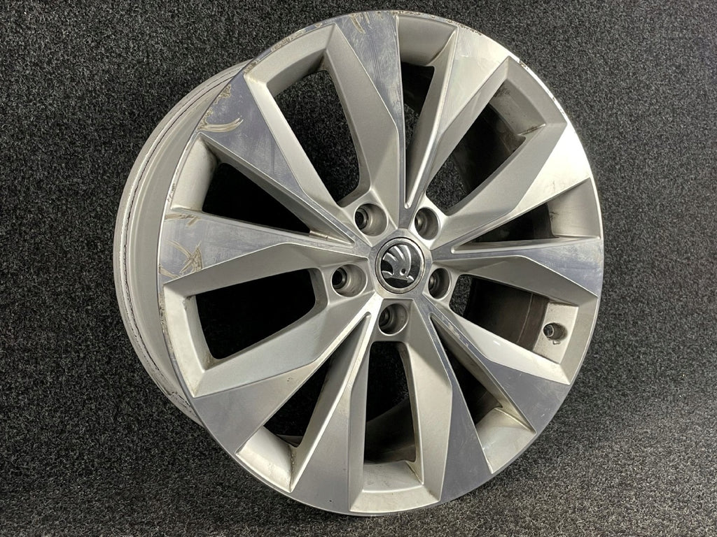 1x Alufelge 18 Zoll 8.0" 5x112 44ET Glanz Silber 3V0601025R Skoda Superb Iii FEL6661058833qc