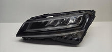 Laden Sie das Bild in den Galerie-Viewer, Frontscheinwerfer Skoda Superb III 3V1941015C LED Ein Stück (Rechts oder Links)