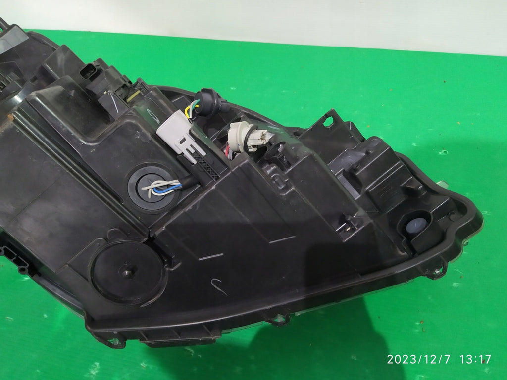 Frontscheinwerfer Toyota Yaris LED Links Scheinwerfer Headlight