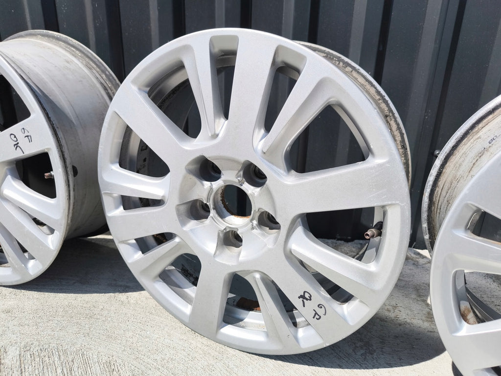 4x Alufelge 16 Zoll 7.0" 5x112 42ET Glanz Silber 4F0601025CF Audi A4 A3