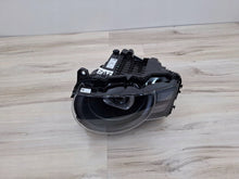 Laden Sie das Bild in den Galerie-Viewer, Frontscheinwerfer Land Rover Defender T8B213W030GC Links Scheinwerfer Headlight SCH2125066017md