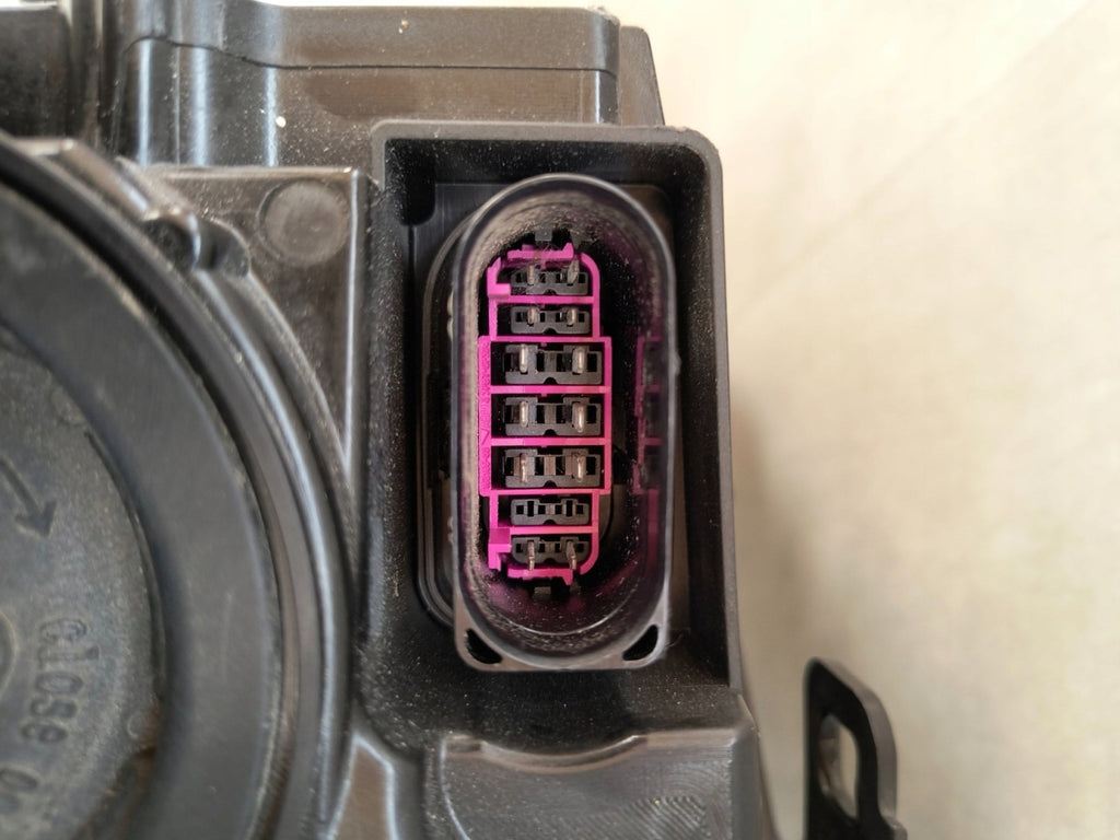 Frontscheinwerfer Audi A8 LED Rechts Scheinwerfer Headlight SCH6616825687yu