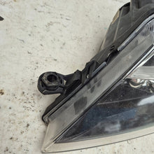 Load image into Gallery viewer, Frontscheinwerfer Seat Leon 5F1941007D Full LED Links Scheinwerfer Headlight SCH3495095840rw