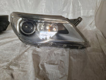 Laden Sie das Bild in den Galerie-Viewer, Frontscheinwerfer VW Tiguan 5N1941032T 5N1941032 1ZS009549-02 Xenon Rechts