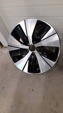 Laden Sie das Bild in den Galerie-Viewer, 1x Alufelge 18 Zoll 7.5" 5x108 50 5ET Glanz Schwarz 31680403 Volvo Xc40 FEL3991203657ll