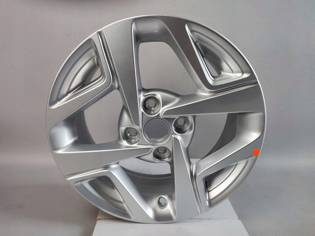 1x Alufelge 15 Zoll 6.0" 4x100 48ET Glanz Silber 52910K7100 Hyundai I10 III I20