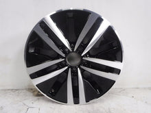 Laden Sie das Bild in den Galerie-Viewer, 1x Alufelge 17 Zoll 6.5" 5x112 44ET Glanz Schwarz A1774010200 Mercedes-Benz Cla FEL9580722609lk