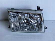 Laden Sie das Bild in den Galerie-Viewer, Frontscheinwerfer Toyota Land Cruiser ARO15741 Rechts Scheinwerfer Headlight SCH1024243255lu