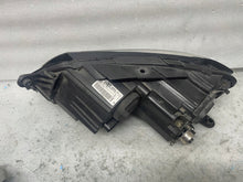 Laden Sie das Bild in den Galerie-Viewer, Frontscheinwerfer VW Passat B8 3AB941752 Xenon Rechts Scheinwerfer Headlight