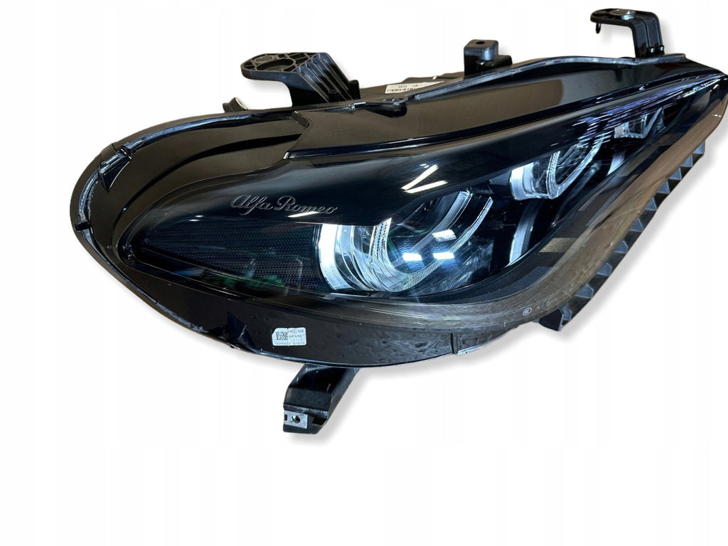 Frontscheinwerfer Alfa Romeo Giulia 00505801870 Full LED Rechts Headlight SCH2776151337fa