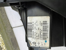 Load image into Gallery viewer, Frontscheinwerfer Renault Clio 5 260609987R 260100902R Ein Satz Headlight SCH1726690127pp
