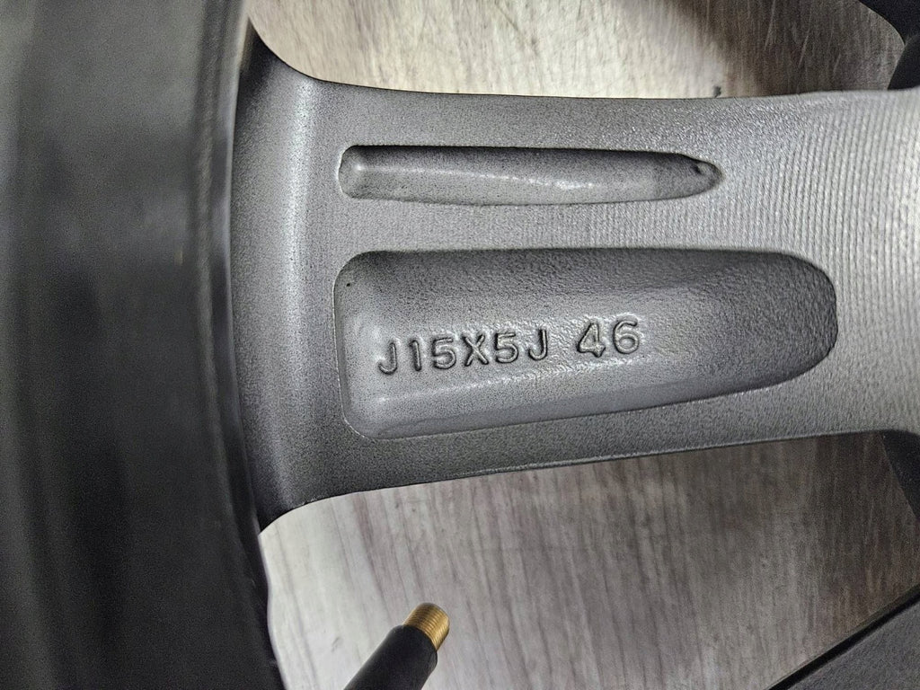 1x Alufelge 15 Zoll Mitsubishi Space Star Colt I Rim Wheel FEL7805844059zf