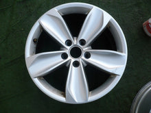 Load image into Gallery viewer, 1x Alufelge 17 Zoll 6.5&quot; 5x112 41ET 3G0071497B VW Passat Rim Wheel