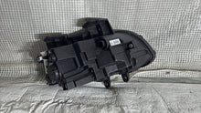 Load image into Gallery viewer, Frontscheinwerfer Hyundai Kona J9921-63060 Links Scheinwerfer Headlight SCH8032488866wt