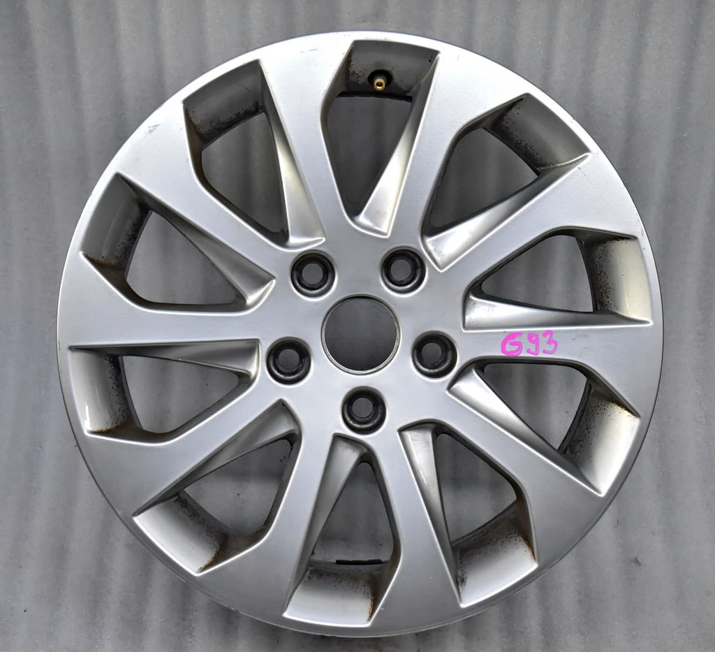 1x Alufelge 16 Zoll 6.5" 5x112 46ET Glanz Silber 5F0601025A Seat Altea Rim Wheel