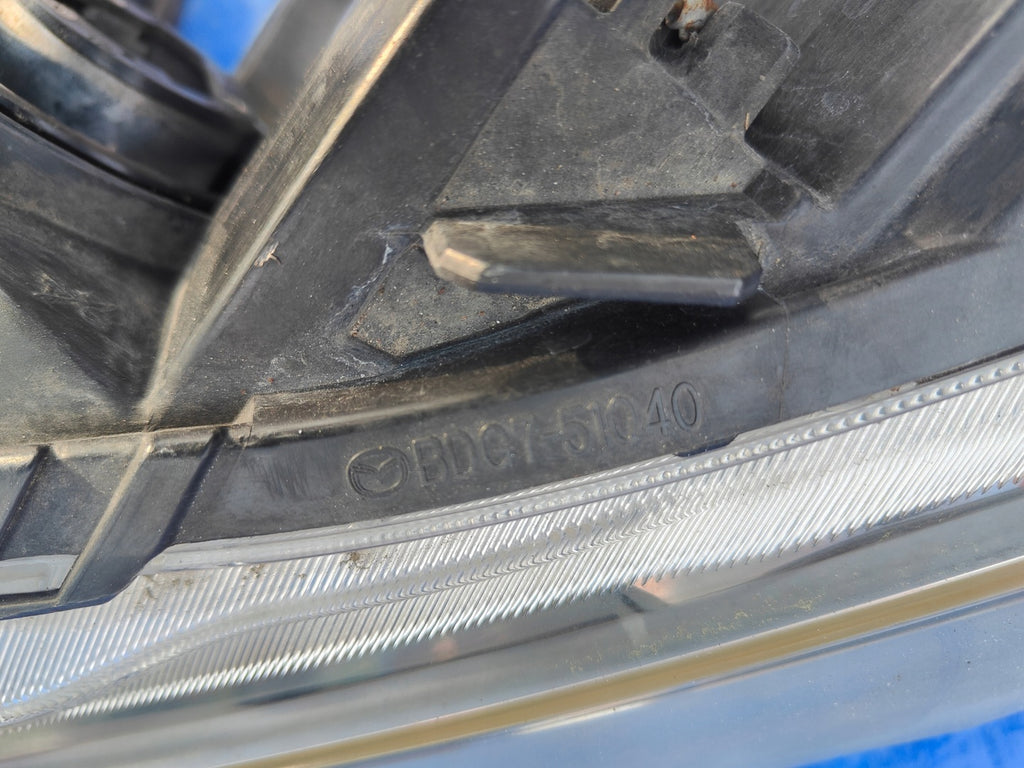 Frontscheinwerfer Mazda III BDG7-51040 Links Scheinwerfer Headlight