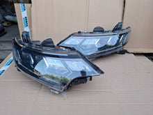 Laden Sie das Bild in den Galerie-Viewer, Frontscheinwerfer Mitsubishi Outlander III Full LED Rechts oder Links