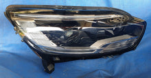 Load image into Gallery viewer, Frontscheinwerfer Renault Scenic 012293-38 01229338 260100821 LED Rechts