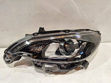 Laden Sie das Bild in den Galerie-Viewer, Frontscheinwerfer Peugeot 108 81150-0H150 Links Scheinwerfer Headlight