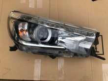 Load image into Gallery viewer, Frontscheinwerfer Toyota Hilux LED Rechts Scheinwerfer Headlight SCH7641181543hs