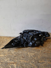 Laden Sie das Bild in den Galerie-Viewer, Frontscheinwerfer Toyota Aygo X 29318 LED Rechts Scheinwerfer Headlight