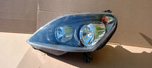 Load image into Gallery viewer, Frontscheinwerfer Opel Zafira 13252472 0301214201 Links Scheinwerfer Headlight