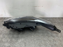 Load image into Gallery viewer, Frontscheinwerfer Kia Ceed 92102J7500 Rechts Scheinwerfer Headlight SCH9089870983tu