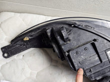 Laden Sie das Bild in den Galerie-Viewer, Frontscheinwerfer Ford Focus III BM51-13W029-RA Rechts Scheinwerfer Headlight SCH7474514021sk