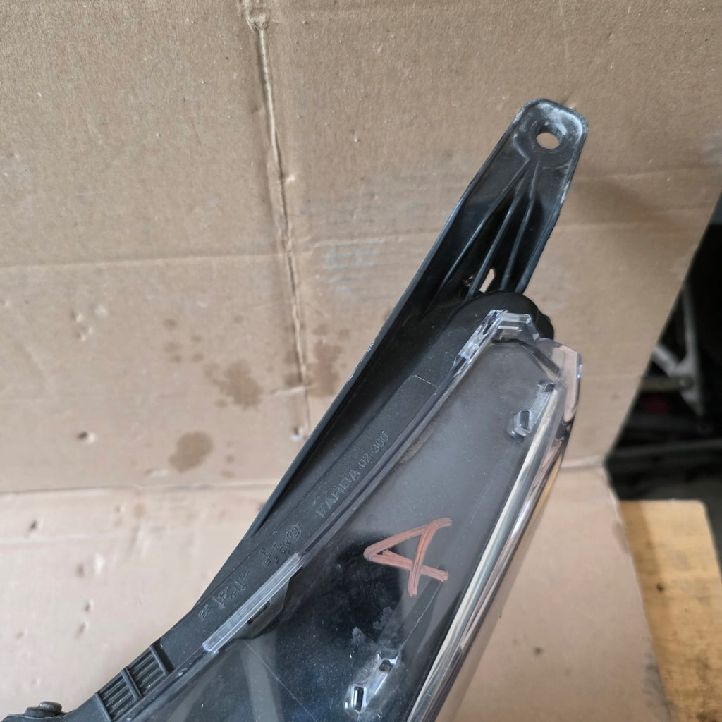 Frontscheinwerfer Toyota Corolla 81150-02L50 Ein Stück (Rechts oder Links)