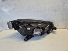 Laden Sie das Bild in den Galerie-Viewer, Frontscheinwerfer Skoda Superb III 3V1941015D Links Scheinwerfer Headlight SCH7449603479sq