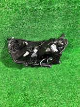 Load image into Gallery viewer, Frontscheinwerfer Toyota 2015-2018R Full LED Rechts Scheinwerfer Headlight
