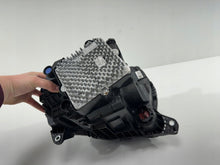 Laden Sie das Bild in den Galerie-Viewer, Frontscheinwerfer Land Rover Defender L8B213W030 Links Scheinwerfer Headlight SCH8893644996hg