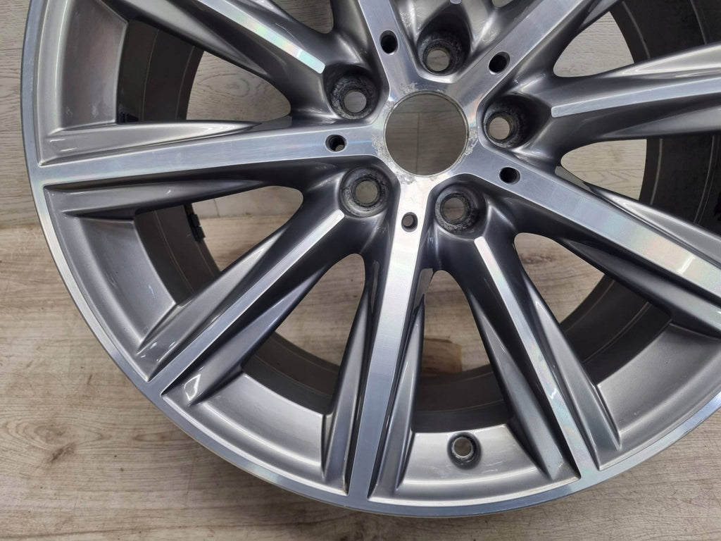 1x Alufelge 18 Zoll 8.0" 5x112 30ET Glanz Grau 6874440 BMW 5 G31 G30 Rim Wheel FEL8717547222hy