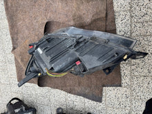 Laden Sie das Bild in den Galerie-Viewer, Frontscheinwerfer Opel Meriva B 13372320 Rechts Scheinwerfer Headlight SCH6657480251pz