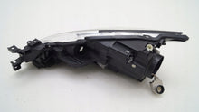 Laden Sie das Bild in den Galerie-Viewer, Frontscheinwerfer Mazda 6 86350-J7DB081 Xenon Rechts Scheinwerfer Headlight SCH3124715152bq
