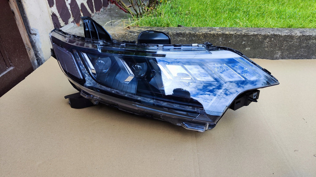 Frontscheinwerfer Mitsubishi Outlander III 8301D331 8301D332 LED Ein Satz SCH3854633136fe