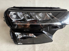 Laden Sie das Bild in den Galerie-Viewer, Frontscheinwerfer Skoda Karoq 57B941010 Full LED Rechts Scheinwerfer Headlight SCH4500922667rg