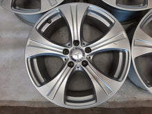 Load image into Gallery viewer, 4x Alufelge 18 Zoll 8.0&quot; 5x112 38ET Glanz Silber A2534010800 Mercedes-Benz Glc