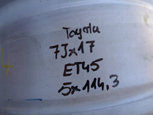 Laden Sie das Bild in den Galerie-Viewer, 1x Alufelge 17 Zoll 7.0&quot; 5x114.3 45ET Toyota Rim Wheel