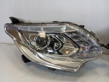 Laden Sie das Bild in den Galerie-Viewer, Frontscheinwerfer Mitsubishi L200 Xenon Ein Stück (Rechts oder Links) Headlight