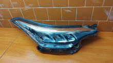 Laden Sie das Bild in den Galerie-Viewer, Frontscheinwerfer Toyota Chr C-Hr 81110-F4180 LED Rechts Scheinwerfer Headlight SCH9902378111bn