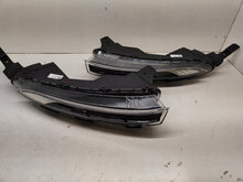 Load image into Gallery viewer, Frontscheinwerfer Hyundai Bayon 92207Q0600 92208Q0600 Full LED Rechts oder Links