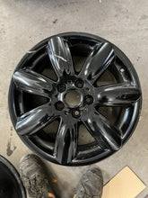 Load image into Gallery viewer, 1x Alufelge 17 Zoll 7.0" 5x112 47ET 6856059 Mini Clubman F54 Rim Wheel FEL1596197729op