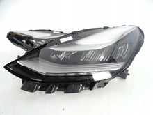 Laden Sie das Bild in den Galerie-Viewer, Frontscheinwerfer Tesla 3 1077375-00-C LED Links Scheinwerfer Headlight
