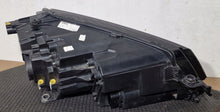 Laden Sie das Bild in den Galerie-Viewer, Frontscheinwerfer Skoda Karoq 57B941015C 57B941015D Links Scheinwerfer Headlight SCH6385987867il